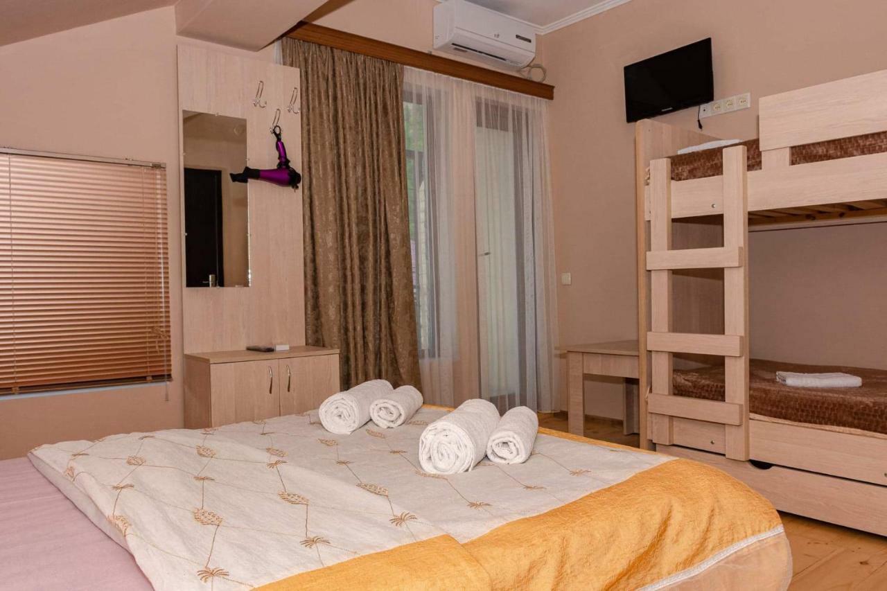 Shera Hotel Bordzjomi Buitenkant foto